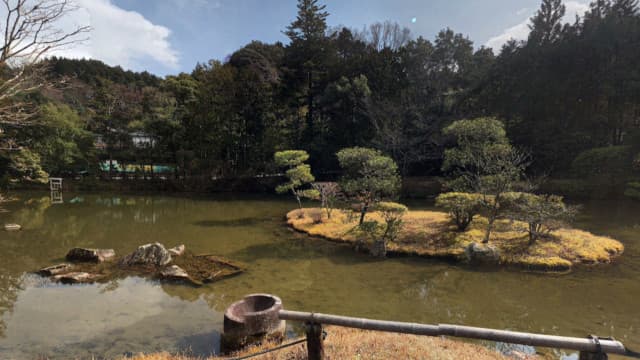 奈良県奈良市の円成寺庭園