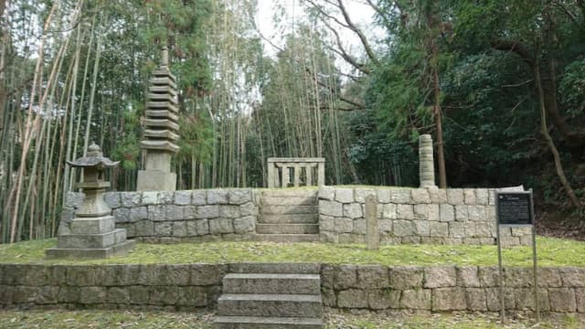 岡山県岡山市の藤原成親遺跡(高麗寺山門跡と藤原成親墓地)