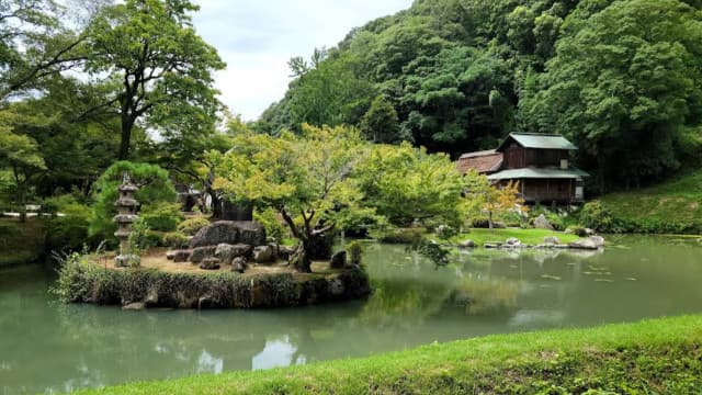 岡山県岡山市の近水園