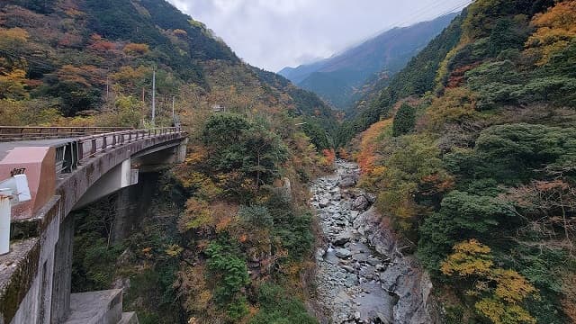 愛媛県新居浜市の別子ライン