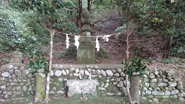 高知県四万十市の一条教房墓