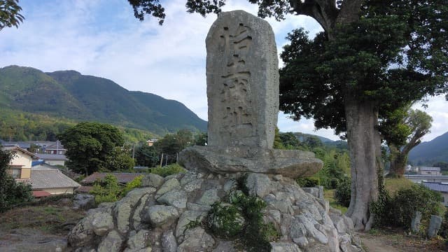 福岡県糸島市の怡土城跡