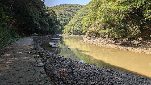 長崎県対馬市の西漕手(越出)