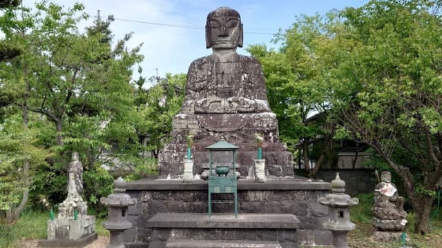 熊本県熊本市の大慈寺境内