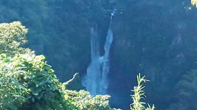 熊本県上益城郡の肥後領内名勝地（聖リ瀧）