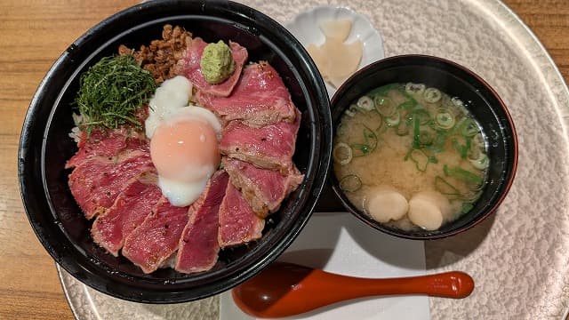赤牛牛丼