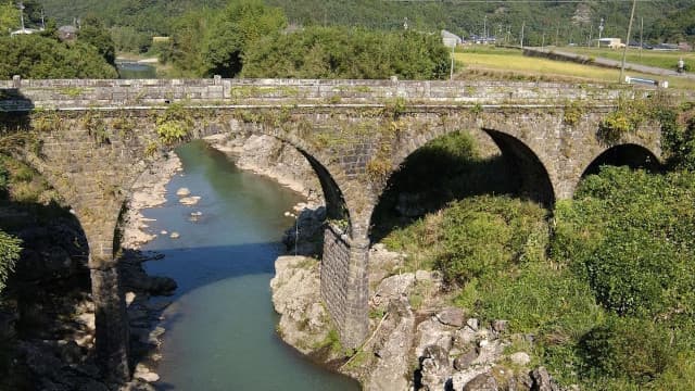 大分県宇佐市の院内町石橋群