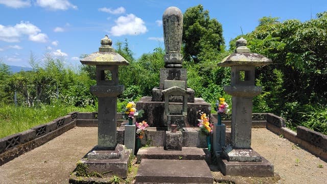 宮崎県の僧日講遺跡