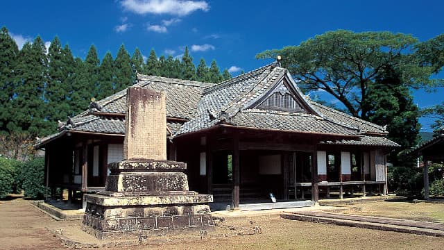 宮崎県日南市の振徳堂