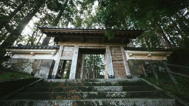 宮崎県日南市の飫肥城跡本丸北門