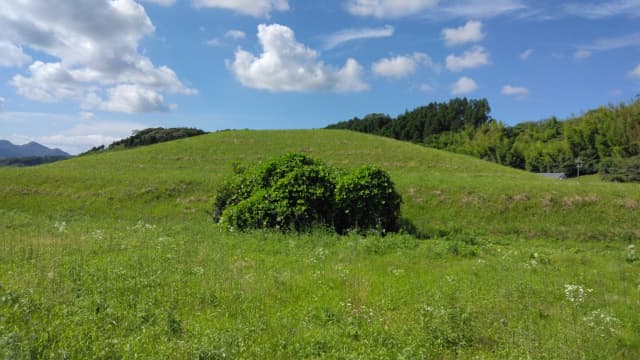 宮崎県西都市の松本塚古墳