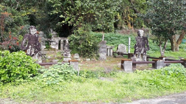 宮崎県北諸県郡の都城島津三代北郷久秀・弟忠通の墓