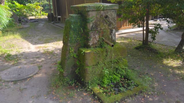 鹿児島県鹿児島市の旧島津氏玉里邸庭園の水道高桝