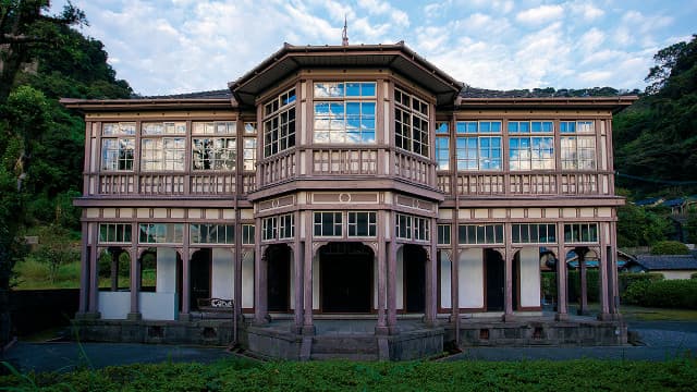 鹿児島県の鹿児島紡績所技師館（異人館）