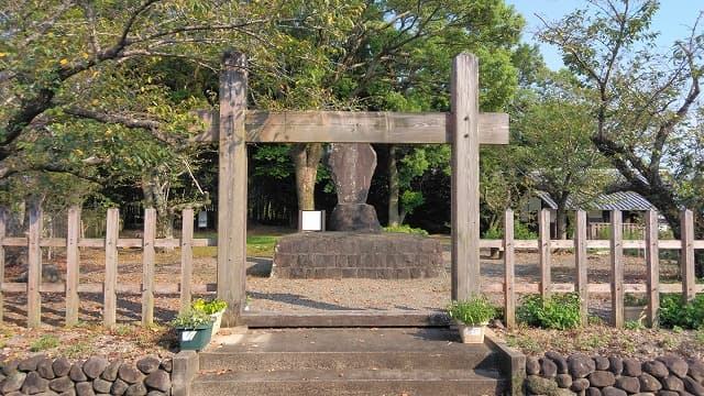 出水市の野間関