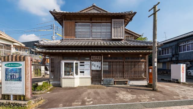 鹿児島県の富屋食堂