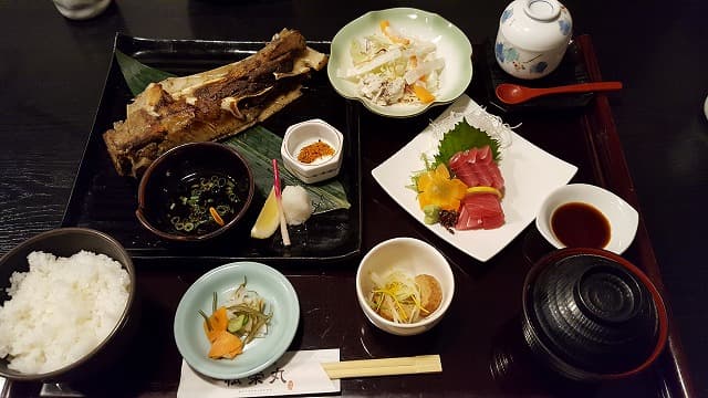 マグロの定食